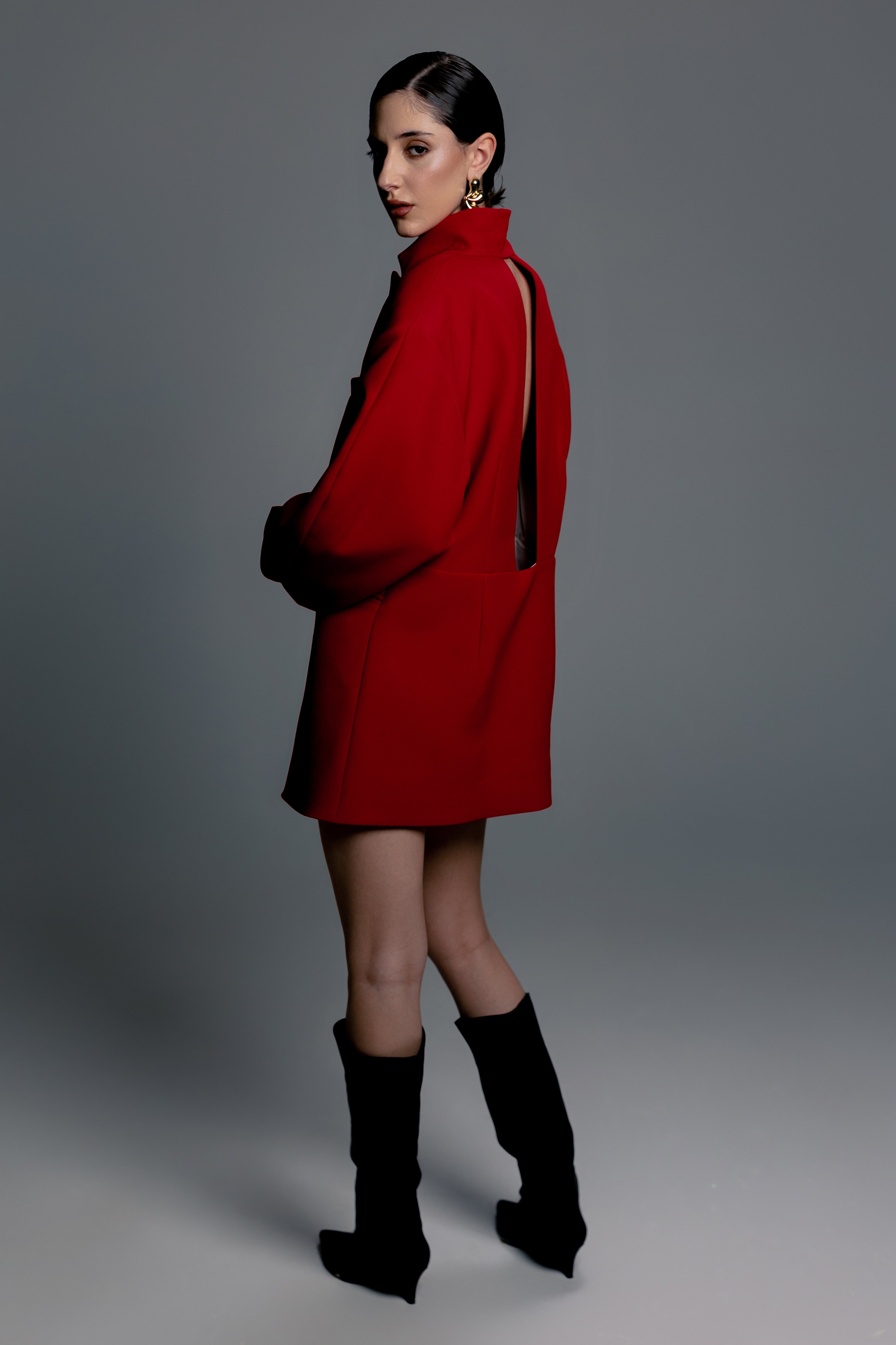 Red Backless Blazer Dress with Puffed Sleeves