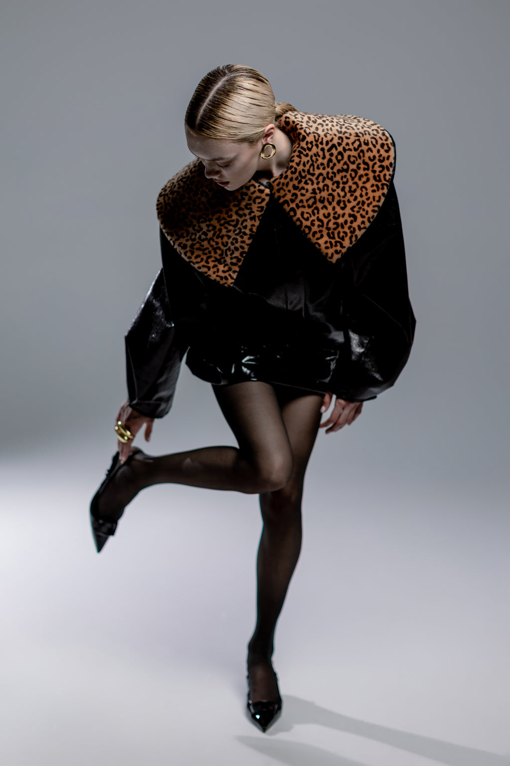 Black Lacquer Jacket with Leopard Print Collar