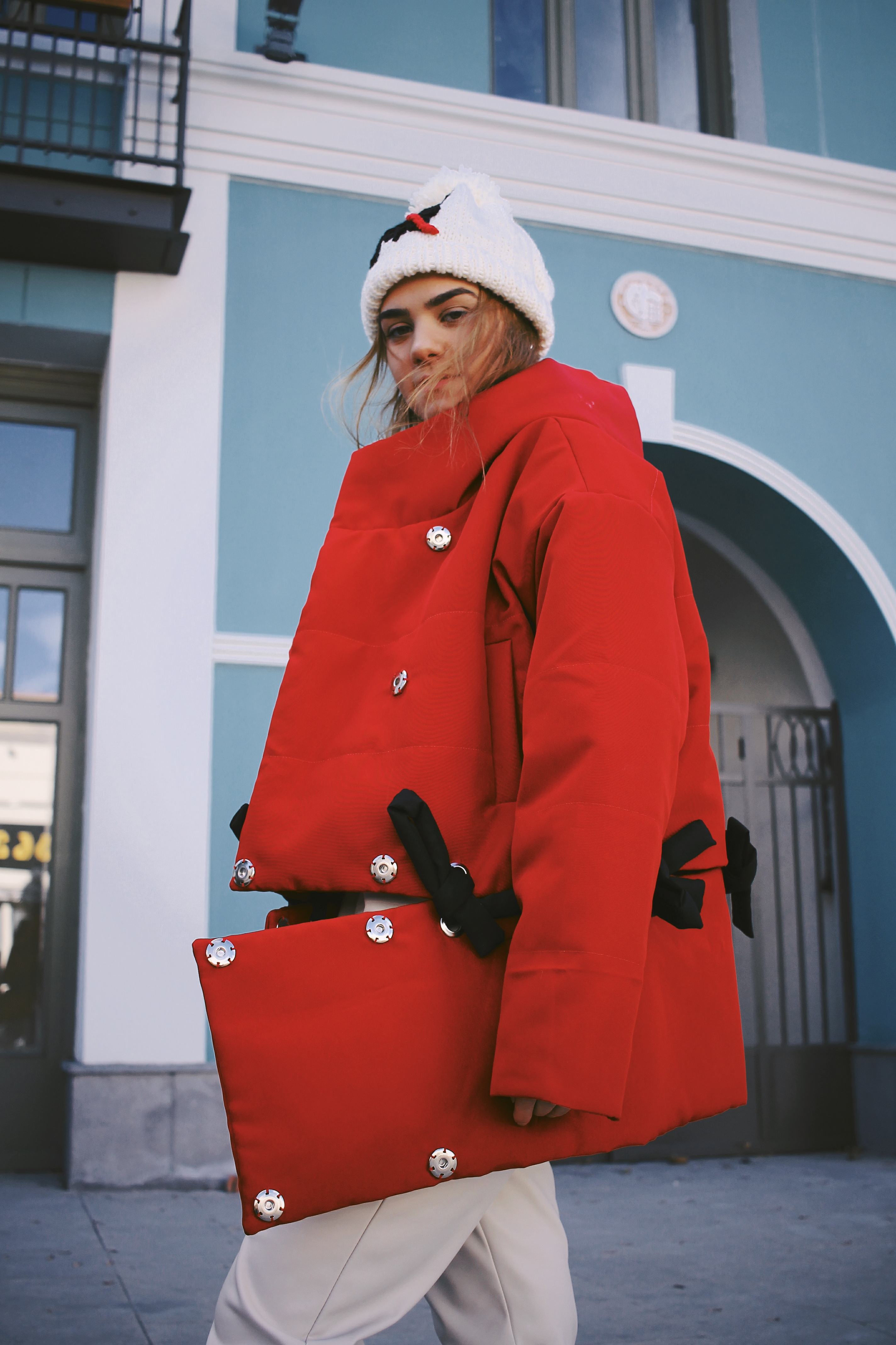 Red transformable puffer jacket (Made to order)