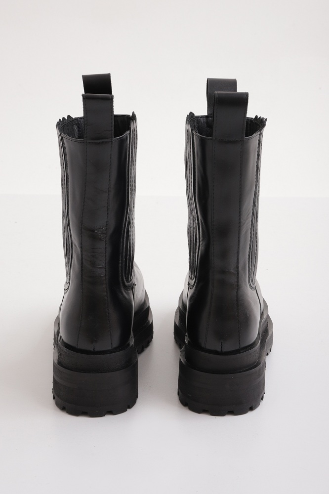 Leather boots (Made to order)