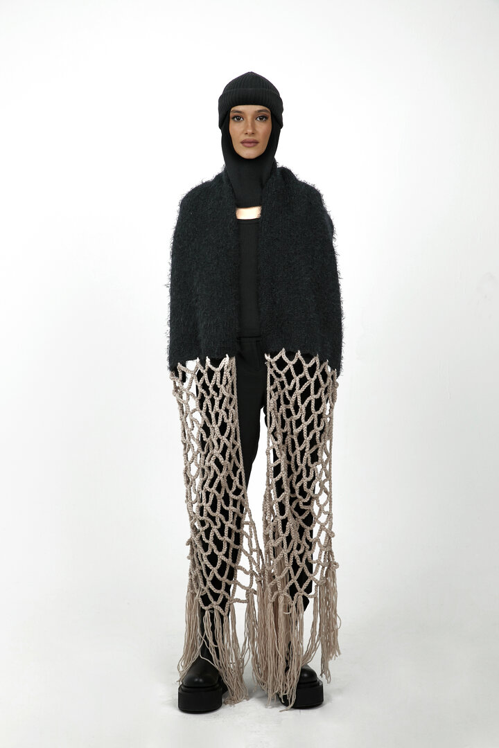 Long scarf with fishnet details